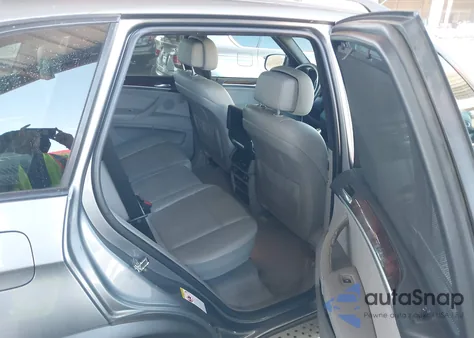 2008 BMW X5 4.8I z USA, uszkodzony, nr VIN 5UXFE83588L167524